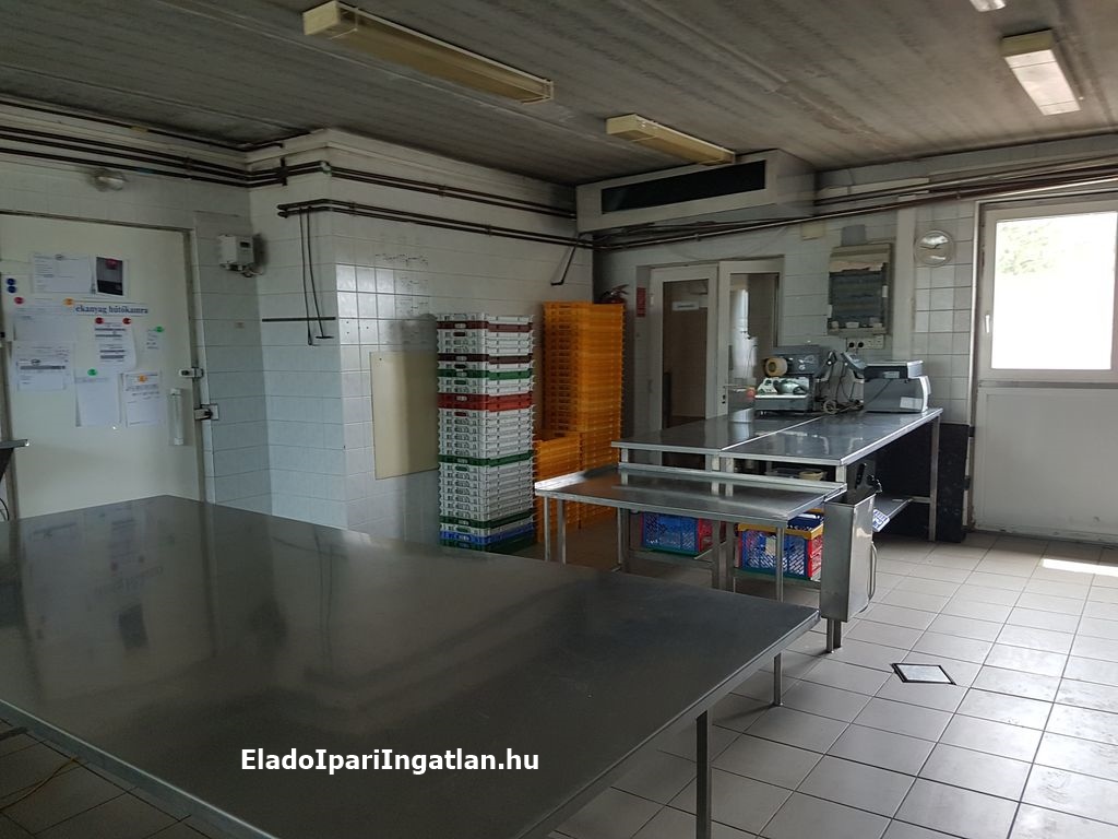Élelmiszer gyártó ipari ingatlan eladó Budapes