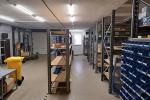 Eladó nagykereskedelmi raktár és autószervíz